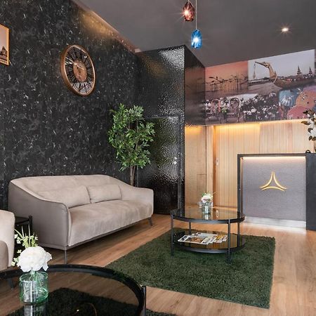 Hotel Aspira Gems Center Silom Bangkok Exterior foto