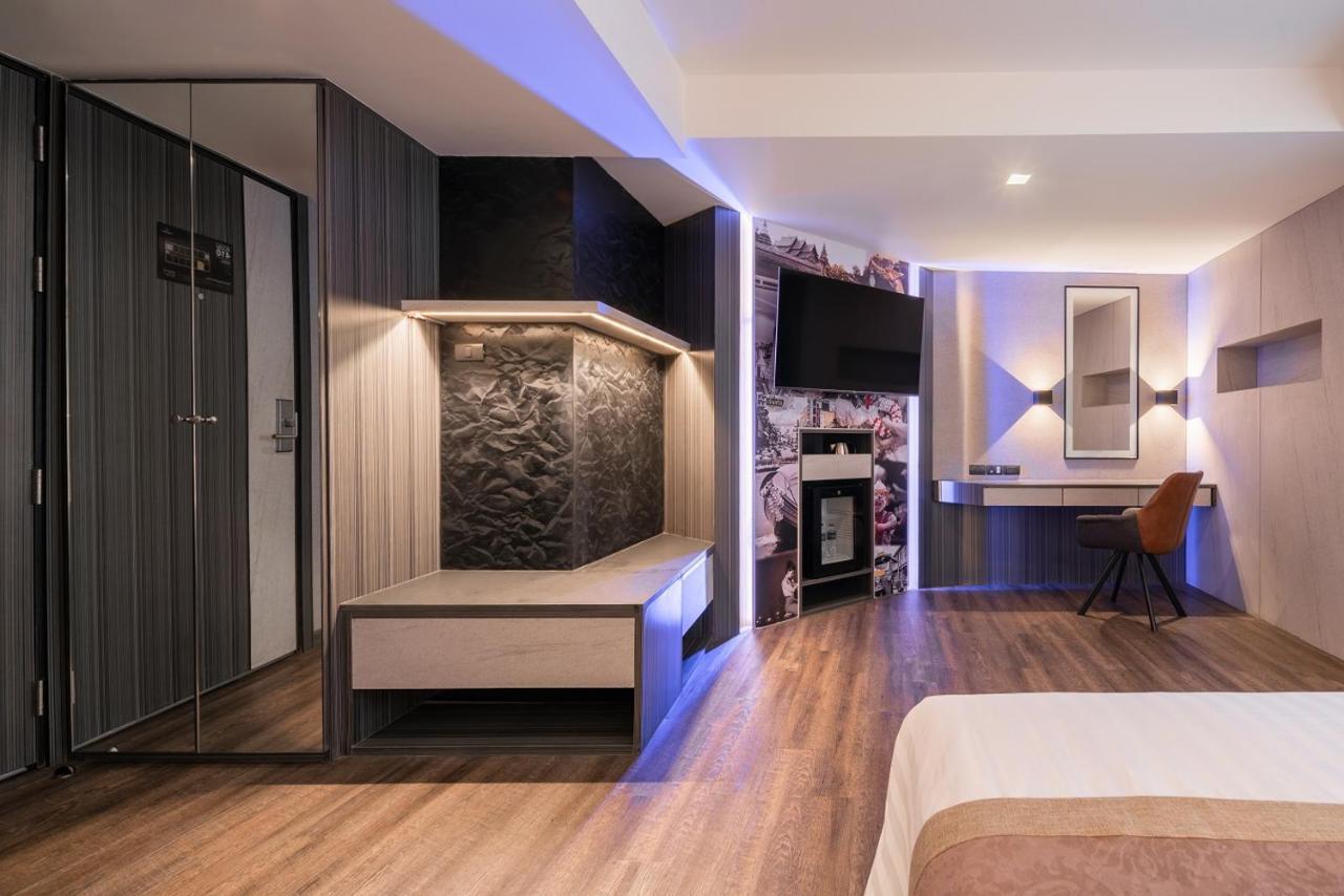 Hotel Aspira Gems Center Silom Bangkok Habitación foto